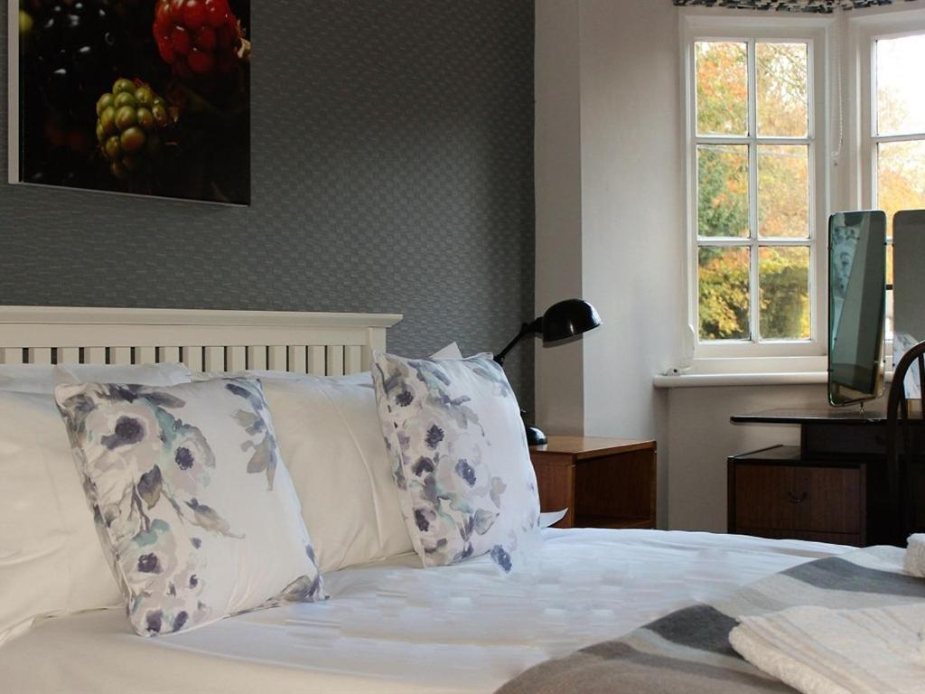The Talbot And Apartment Iwerne Minster Rum bild